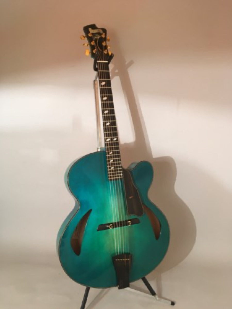 1998 Manzer Absynthe Blue instrument photograph
