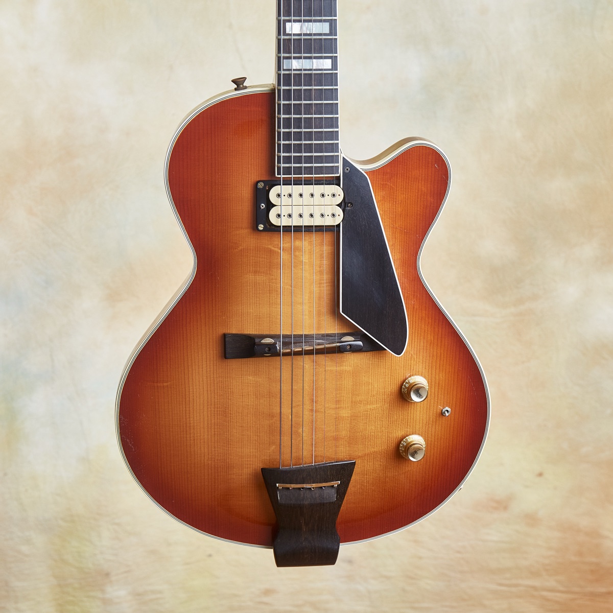 1978 D'Aquisto Jazz Solid Body instrument photograph
