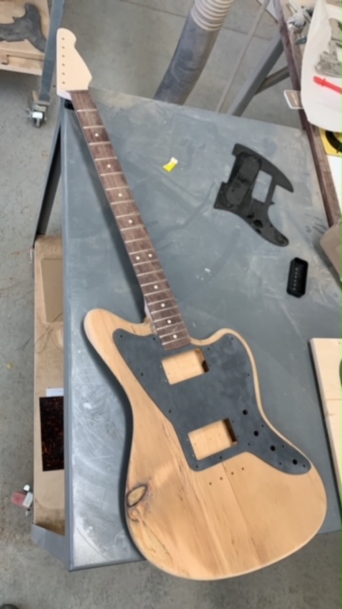 2021 Creston Bass VI instrument photograph